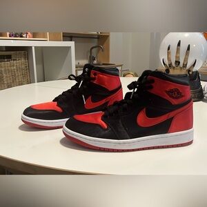 Women’s Air Jordan Retro Satin High Tops Size 8